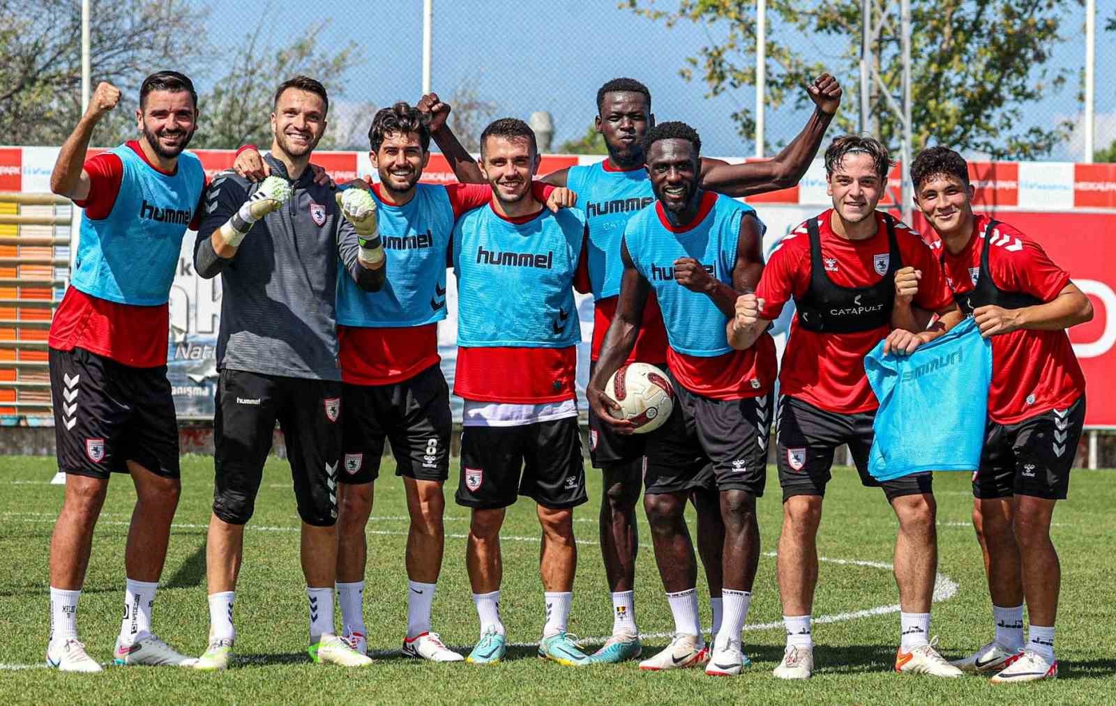 TRENDYOL SÜPER LİG TAKIMLARINDAN SAMSUNSPOR 37 MİLYON 370 BİN EURO KADRO DEĞERİ İLE LİGİN EN DEĞERLİ 7. KADROSUNA SAHİP OLARAK YER ALIYOR