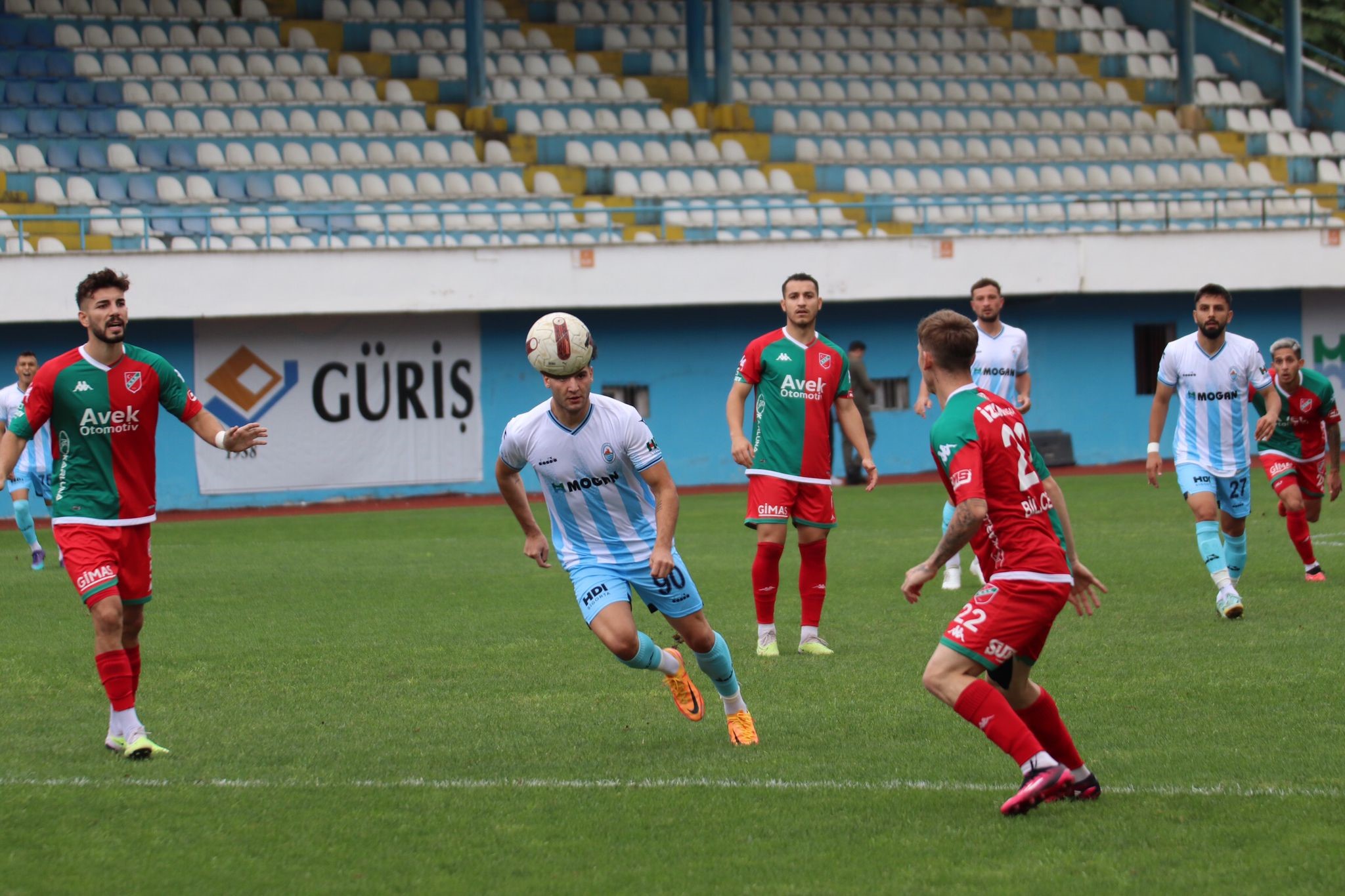 TFF 3.LİG 2.GRUP'UN 3.HAFTASINDA PAZARSPOR , EVİNDE KARŞIYAKA'YA 1 - 0 MAĞLUP OLDU