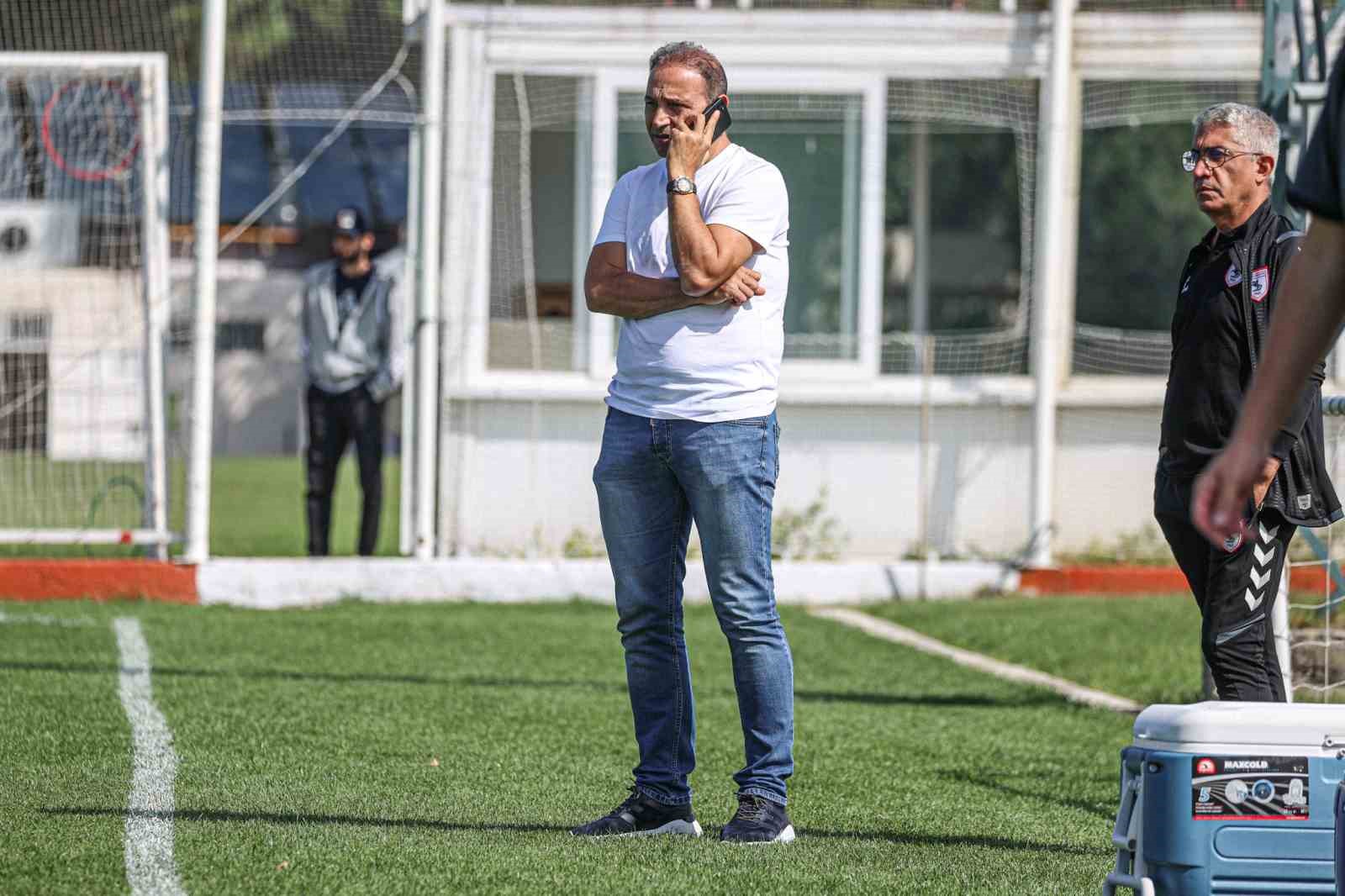 8 EKİM PAZAR GÜNÜ SAAT 13.30'DA DEPLASMANDA Ç.RİZESPOR'LA OYNAYACAK OLAN SAMSUNSPOR, YENİ FUTBOL DİREKTÖRÜ FUAT ÇAPA, İLK KEZ ANTRENMANA KATILDI