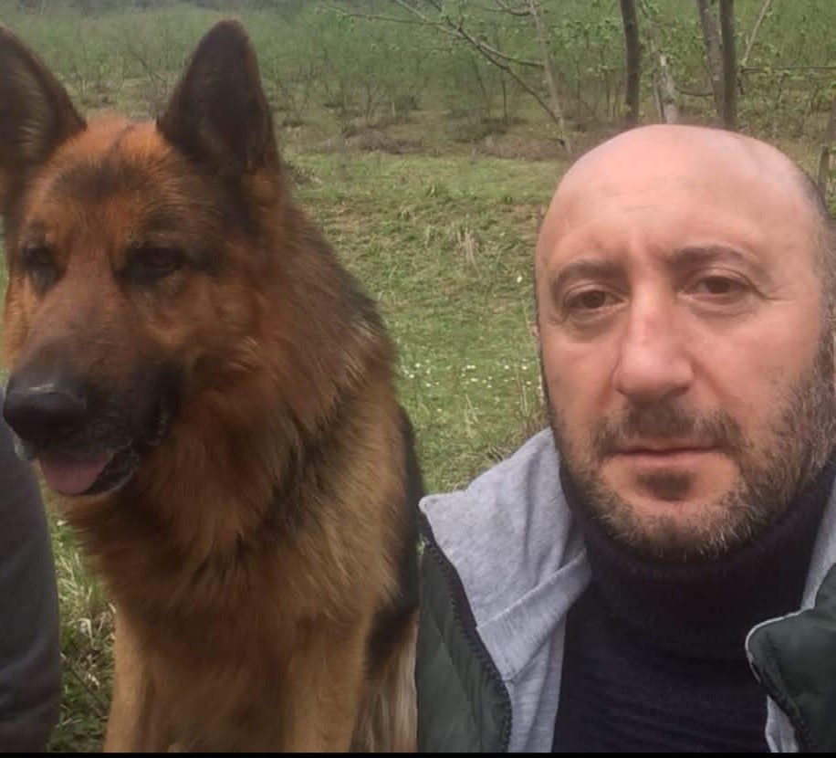 TRABZON'UN MAÇKA İLÇESİ KÜME EVLERİNİN ÖNÜNDE 47 YAŞINDAKİ SÜLEYMAN EYÜBOĞLU İSİMLİ KİŞİ SABAH SAATLERİNDE EVİNİN ÖNÜNDEKİ PARK HALİNDEKİ ARAÇ İÇERİSİNDE ÖLÜ HALDE BULUNDU