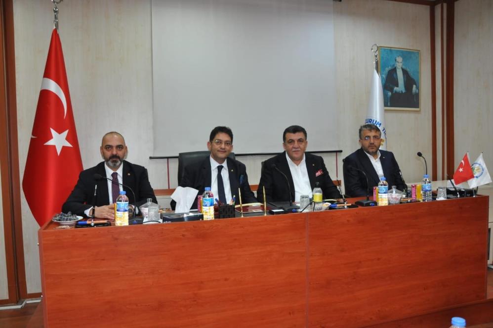 ERZURUM TİCARET VE SANAYİ ODASI, RİZE TİCARET VE SANAYİ ODASI İLE ORTAK MECLİS TOPLANTISI VE "BASRA KÖRFEZİ'NDEN TÜRKİYE'YE KALKINMA YOLU PROJESİ" BİLGİLENDİRME VE KARDEŞ ODA PROTOKOLÜ İMZALADI