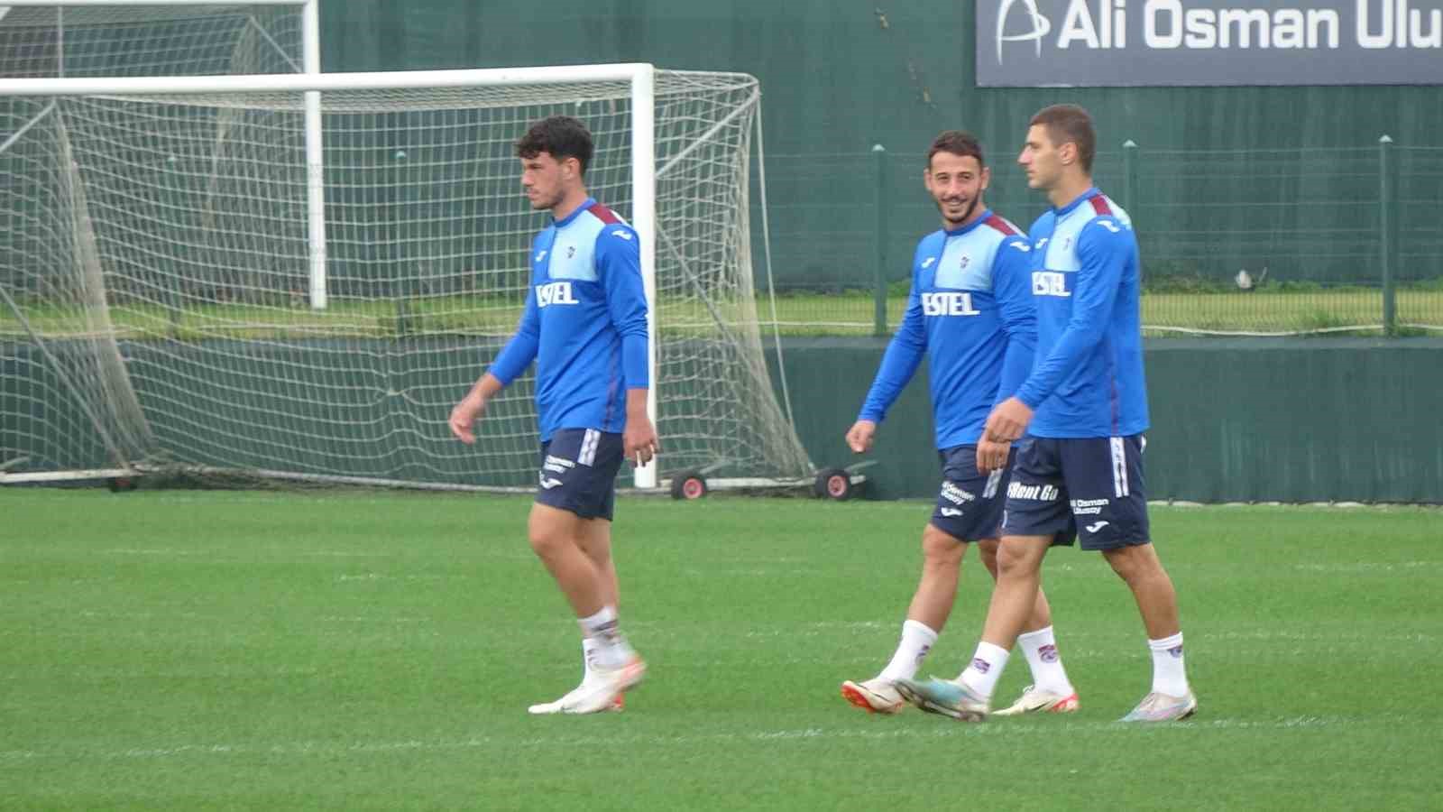 TRABZONSPOR, TRENDYOL SÜPER LİG'İN 9. HAFTASINDA 23 EKİM PAZARTESİ SAAT 20.00’DA EVİNDE OYNAYACAĞI CORENDON ALANYASPOR MAÇININ HAZIRLIKLARINI SÜRDÜRDÜ