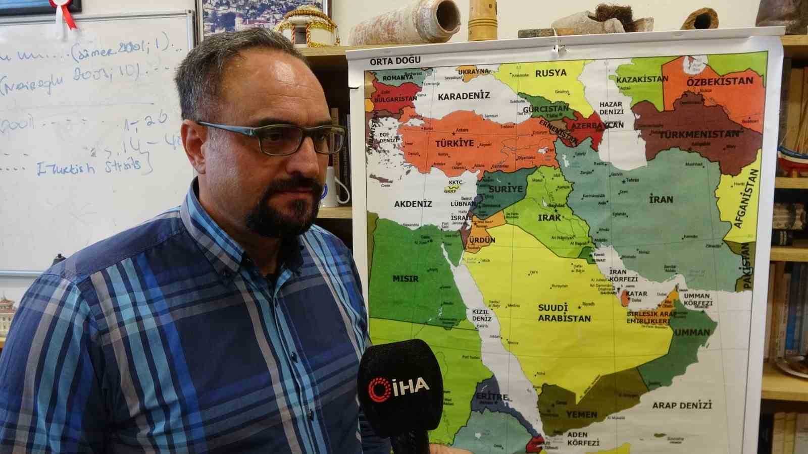 KTÜ İKTİSADİ VE İDARİ BİLİMLER FAKÜLTESİ ULUSLARARASI İLİŞKİLER BÖLÜMÜ ÖĞRETİM ÜYESİ PROF. DR. İSMAİL KÖSE : "ŞU ANDA FİLİSTİN’DE ASİMETRİK BİR SALDIRI VAR” DEDİ