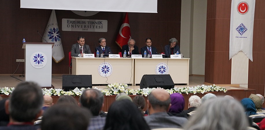 ERZURUM TEKNİK ÜNİVERSİTESİ VE TÜRK TARİH KURUMU İŞ BİRLİĞİYLE DÜZENLENEN 100. YILINDA CUMHURİYET KONULU 2. ULUSLARARASI SOSYAL BİLİMLER SEMPOZYUMU BAŞLADI