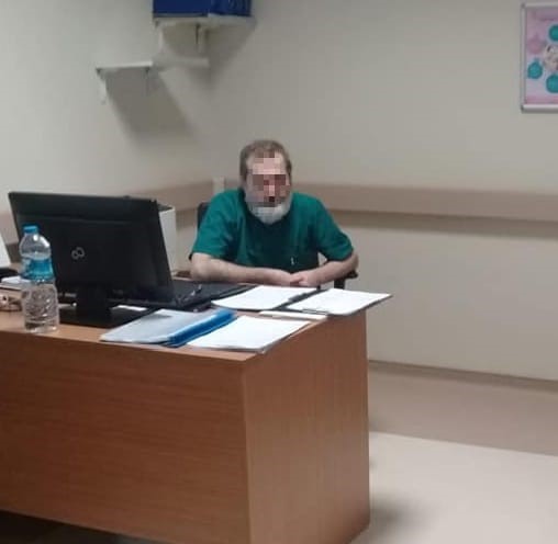 ORDU'NUN FATSA DEVLET HASTANESİ'NDE GÖREVLİ O.K. İSİMLİ DOKTOR, RÜŞVET, İRTİKAP VE KAMU KURUMU ZARARINA DOLANDIRICILIK SUÇUNDAN SEVK EDİLDİĞİ HAKİMLİKÇE TUTUKLANDI