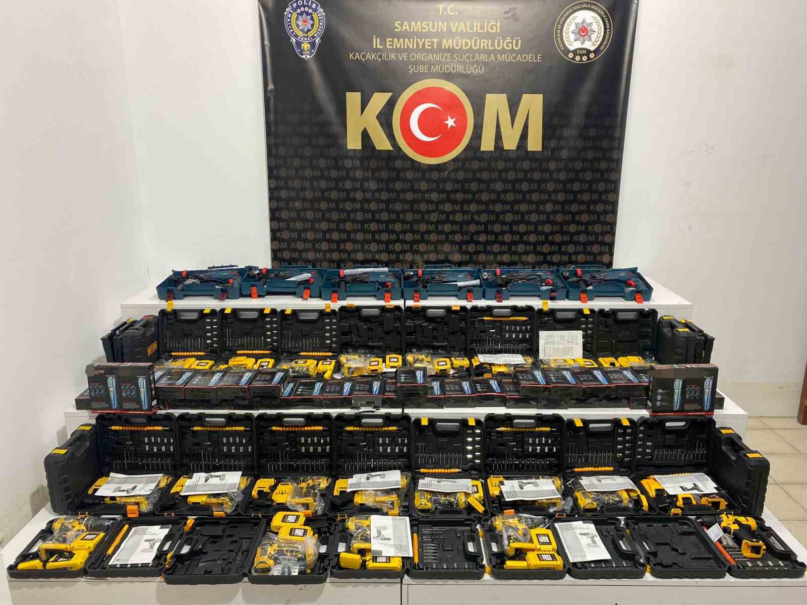 SAMSUN'DA KAÇAKÇILIK POLİSİ TARAFINDAN YAPILAN ÇALIŞMALARDA GÜMRÜK KAÇAĞI TIRAŞ MAKİNESİ VE MATKAP ELE GEÇİRDİ