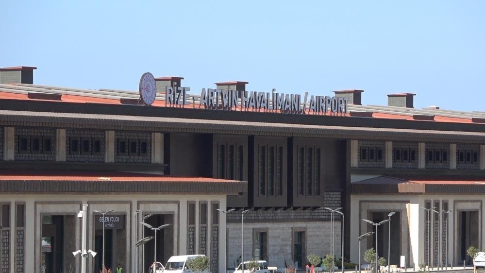 RİZE-ARTVİN HAVALİMANI 2023’ÜN İLK 9 AYINDA GERÇEKLEŞTİRDİĞİ UÇUŞLARI 777 BİN 548 KİŞİ KULLANDI