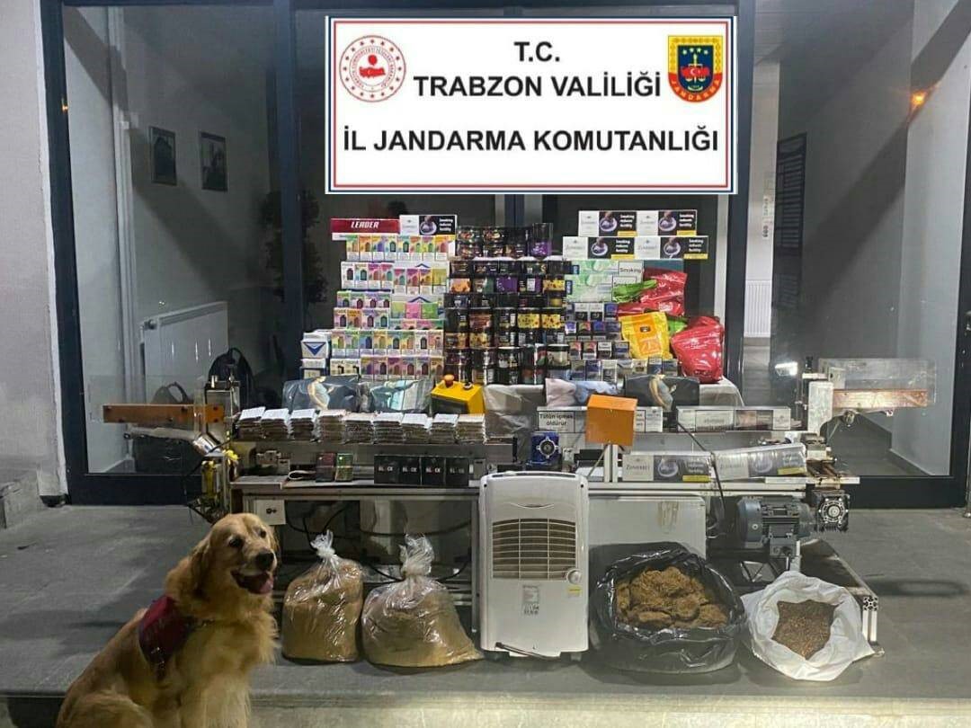 TRABZON'DA JANDARMA VE POLİSTEN ORTAK KAÇAK TÜTÜN VE SİGARA OPERASYONU DÜZENLENİRKEN, OLAYLA İLGİLİ H.T. (42), Z.T.(37) 2 KİŞİ GÖZALTINA ALINDI