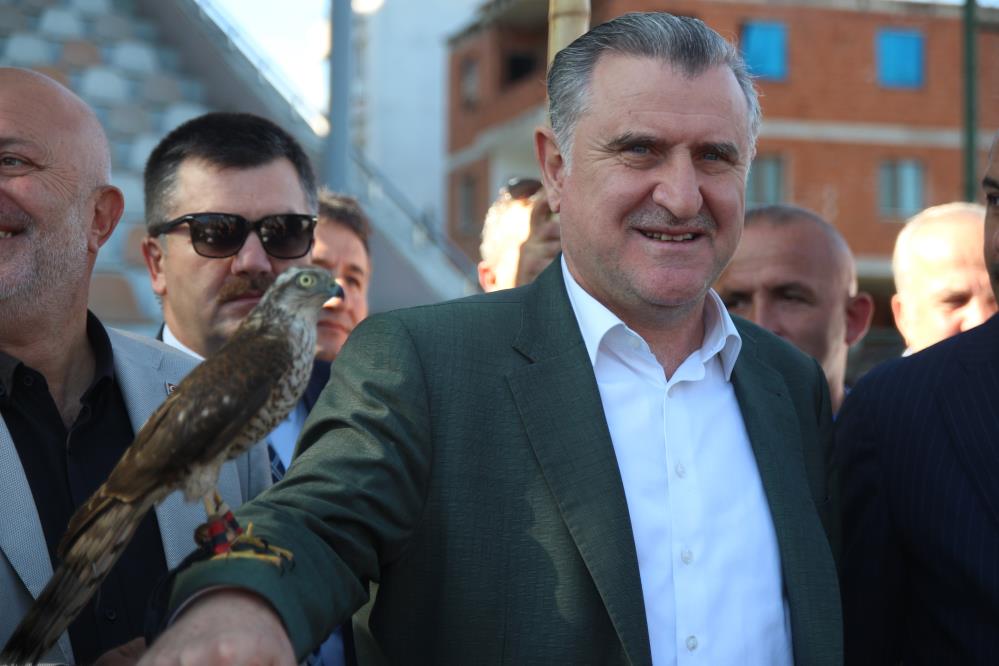 RİZE'YE GELEN GENÇLİK VE SPOR BAKANI OSMAN AŞKIN BAK, "SPOR CAMİASI DA GAZZE'DEKİ OLAYLARA TEPKİ VERİYOR" DEDİ