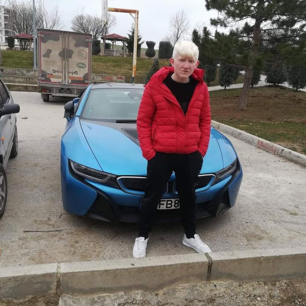 ÇORUM'DA MOTOSİKLET İLE KAMYONETİN ÇARPIŞMASI SONUCU MEYDANA GELEN TRAFİK KAZASINDA MOTOSİKLET SÜRÜCÜSÜ 22 YAŞINDAKİ BORAN DELLER HAYATINI KAYBETTİ