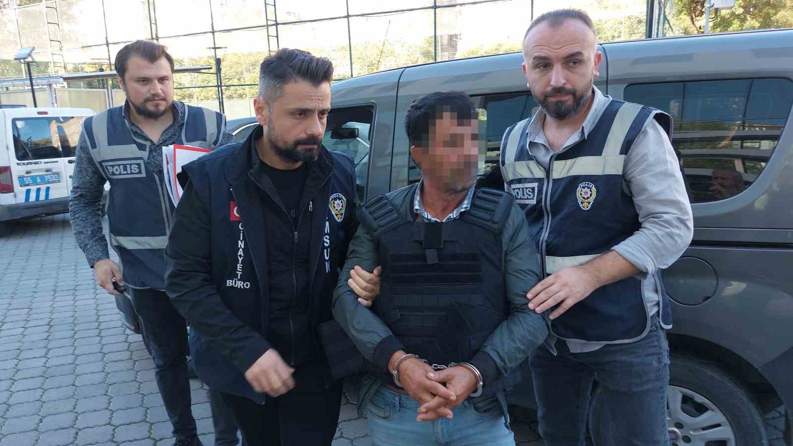 SAMSUN'UN İLKADIM İLÇESİ’NDE BALIKÇI FERAT KILIÇ’IN POMPALI TÜFEKLE ÖLDÜRÜLMESİ OLAYININ ZANLISI, SAMİMİ ARKADAŞI CEMAL Ç. ÇIKTI. KÜFÜRLEŞME YÜZÜNDEN MEYDANA GELDİĞİ ÖĞRENİLEN CİNAYETİN ŞÜPHELİSİ ADLİYEYE SEVK EDİLDİ