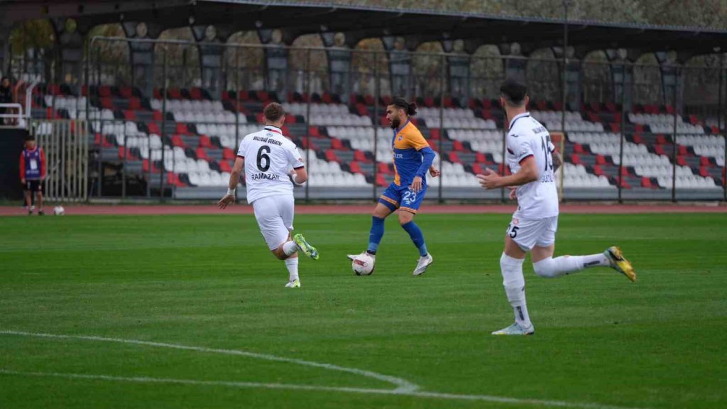 TFF 2. LİG: GMG KASTAMONUSPOR 3 - İSKENDERUNSPOR: 4