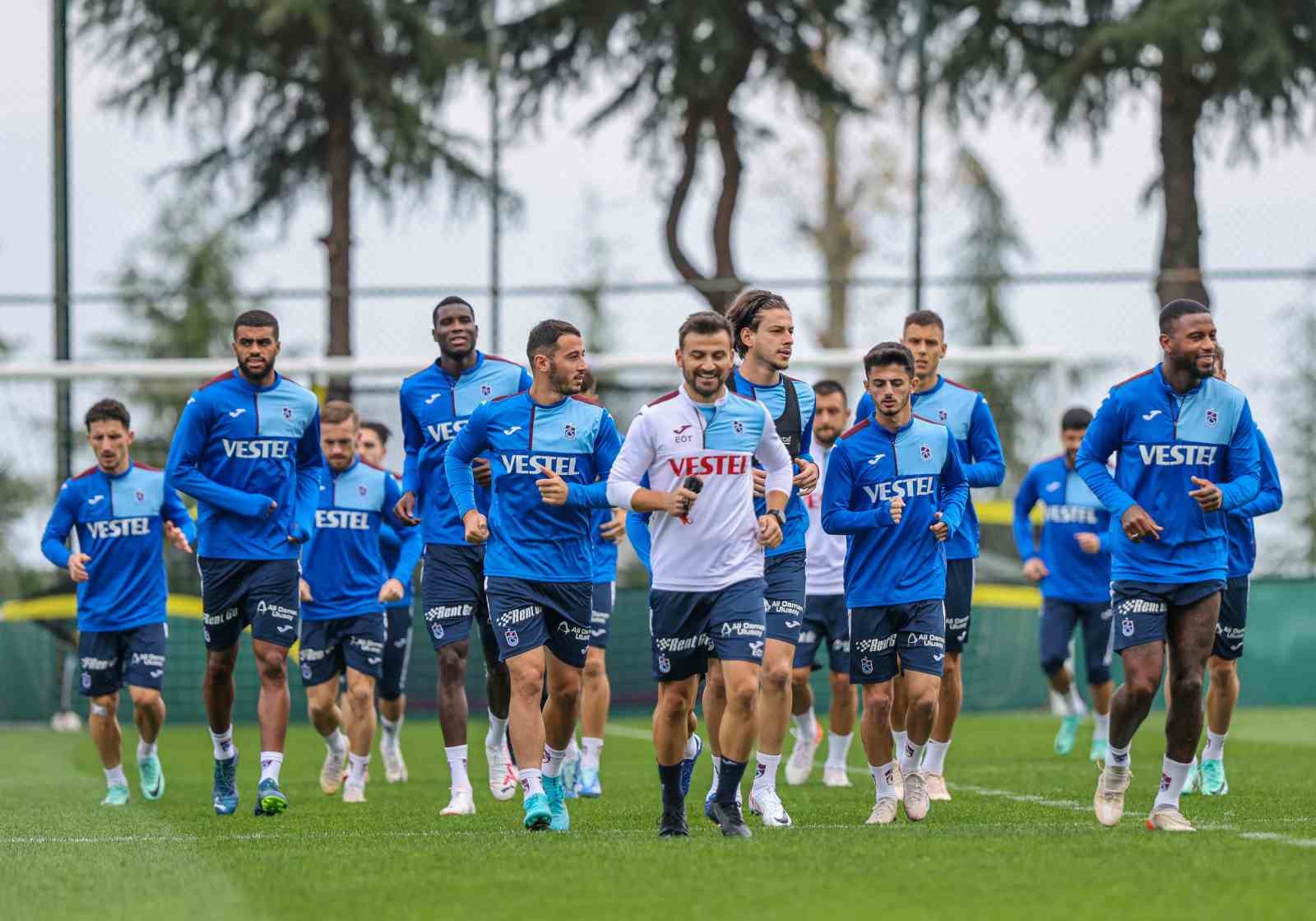 TRENDYOL SÜPER LİG'DE GERİDE KALAN 13 HAFTADA TRABZONSPOR'DA 11 OYUNCU GOLLE TANIŞTI