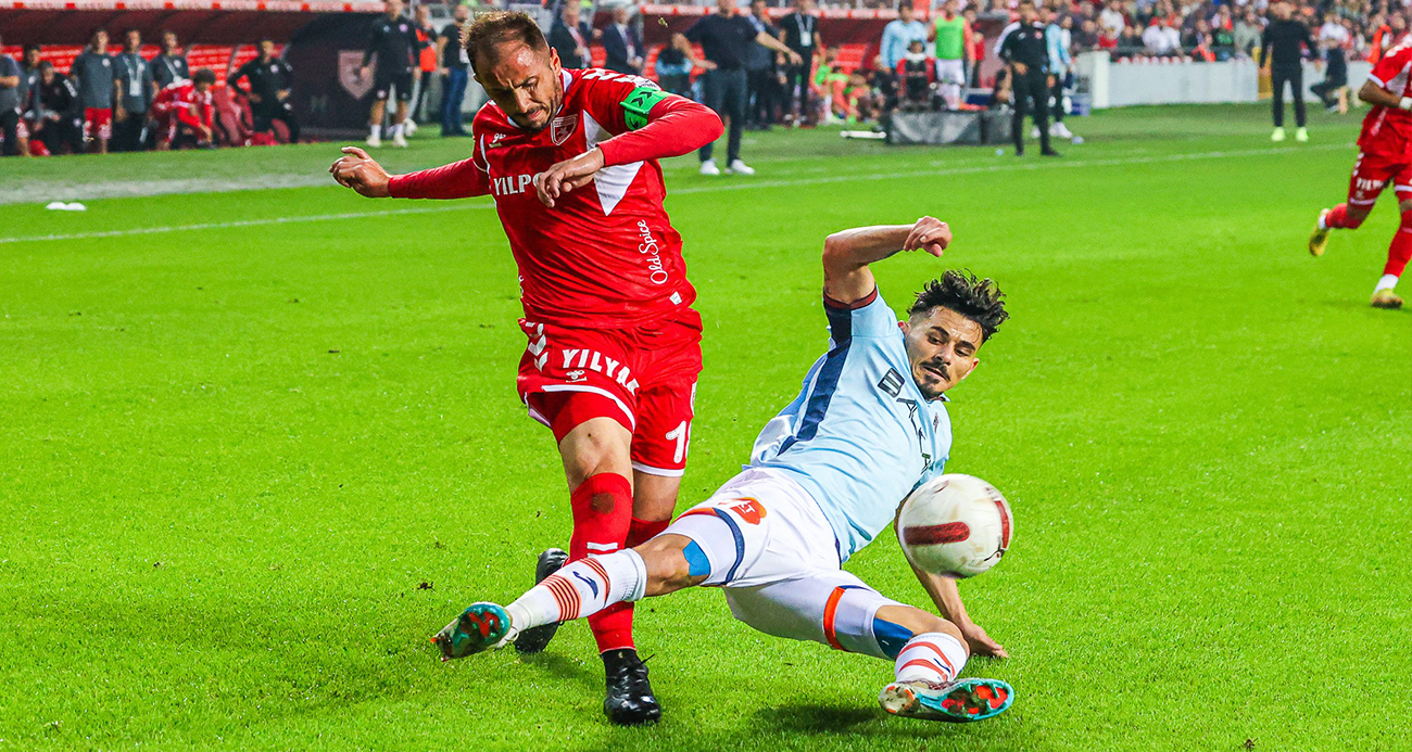 SAMSUNSPOR, 11 YILLIK DEPLASMAN GALİBİYETİ HASRETİNİ Y. ADANA DEMİRSPOR'U YENEREK SONLANDIRIRKEN,İLK DIŞ SAHA GALİBİYETİNİ 8. DEPLASMAN MAÇINDA ALDI