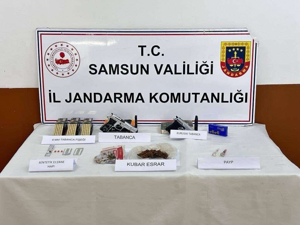 SAMSUN’DA SİLAHLI TERÖR ÖRGÜTÜNE ÜYE 9 ŞAHIS İLE ARANMASI BULUNAN 510 ŞAHIS YAKALANDI