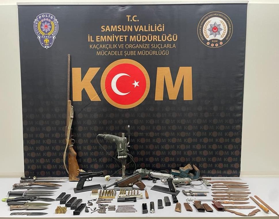 SAMSUN'DA POLİS TARAFINDAN KASIM AYINDA 34 BİN 715 ARAÇ VE SÜRÜCÜSÜNE İŞLEM YAPILDI, BİN 197 ARAÇ TRAFİKTEN MEN EDİLDİ