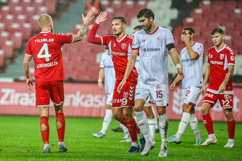 ZİRAAT TÜRKİYE KUPASI 4. ELEME TURU'NDA Y. SAMSUNSPOR, KONUK ETTİĞİ TOKAT BELEDİYE PLEVNE SPOR'U 3-0'LIK SKORLA MAĞLUP EDEREK, BİR ÜST TURA ÇIKTI