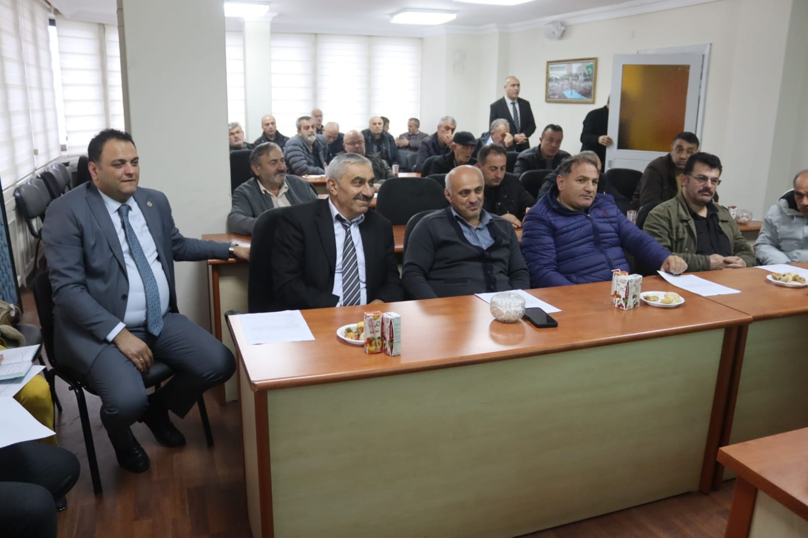 RİZE ZİRAAT ODASI TARAFINDAN MUHTARLARA ÇKS BİLGİLENDİRME TOPLANTISI DÜZENLENDİ.TOPLANTIDA ‘ÇKS’ AYRINTILARI VE İŞLEYİŞİ KONULARINDA BİLGİLER AKTARILDI
