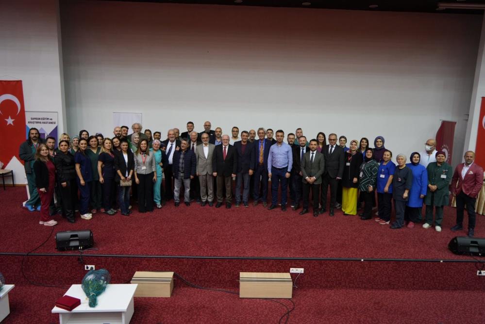 SAMSUN EĞİTİM VE ARAŞTIRMA HASTANESİNDE GÖREVLİ DOKTORLAR, 1 YILDA 400 AÇIK KALP AMELİYATI YAPMAYI BAŞARDI