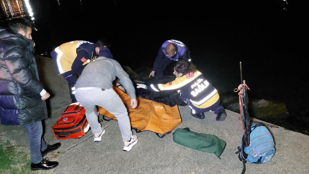 SAMSUN’DA DENİZE ATLAYAN S.Ö. ADLI 34 YAŞINDAKİ KADINI AMATÖR BALIKÇILAR KURTARDI