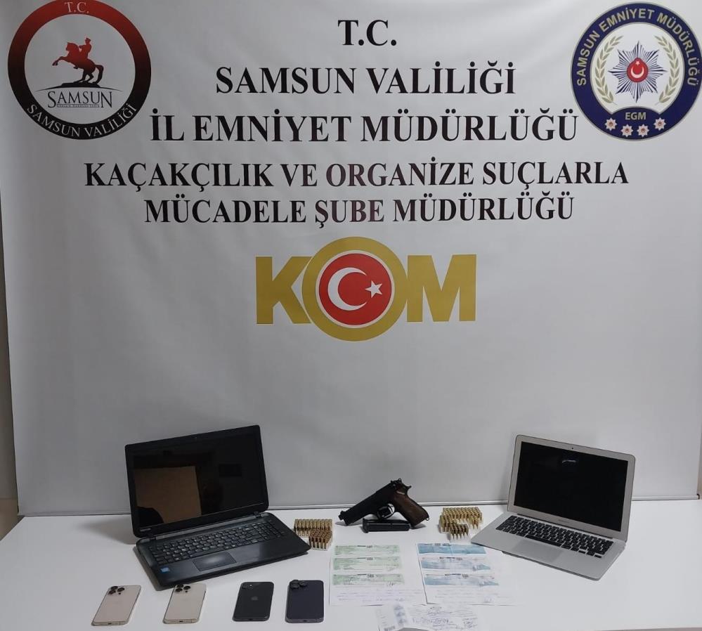 SAMSUN'DA KOM POLİSİ TARAFINDAN GERÇEKLEŞTİRİLEN TEFECİ OPERASYONUNDA 3 ŞÜPHELİ GÖZALTINA ALINDI
