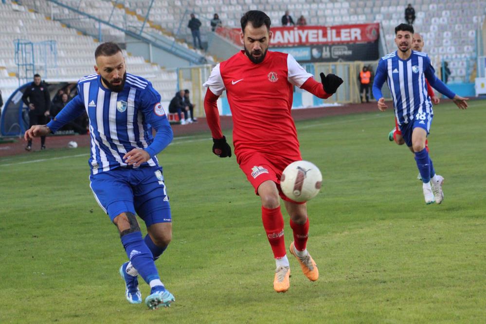 TRENDYOL 1. LİG'İN 16. HAFTASINDA ERZURUMSPOR FK, SAHASINDA ÜMRANİYESPOR İLE 1-1 BERABERE KALDI
