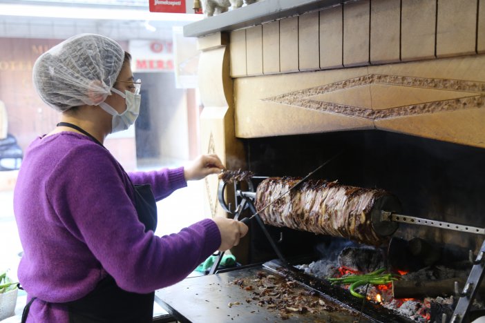 artvin-bayan-doner-12.jpg