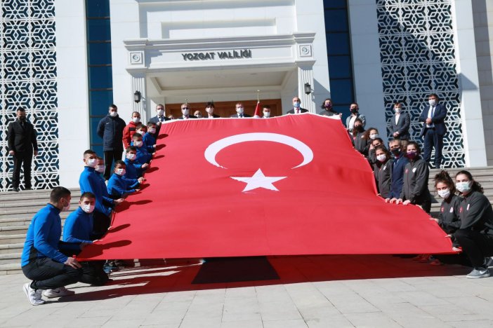 bayrak-12.jpg
