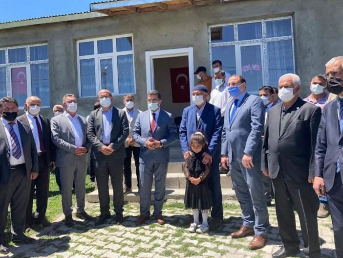Şehit Amca Ve Yeğeni Mezarı Başında Anıldı