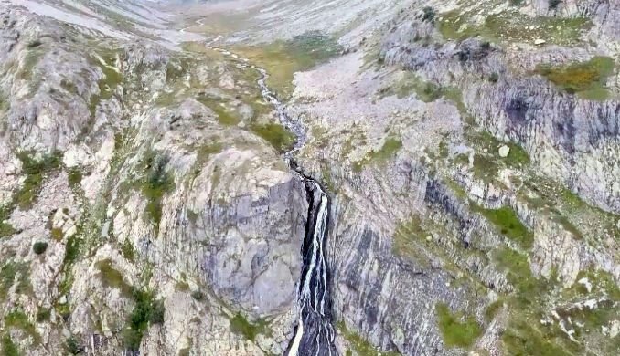 Türkiye’nin En Yüksek Şelalesi Ciro Ziyaretçilerini Ağırlıyor