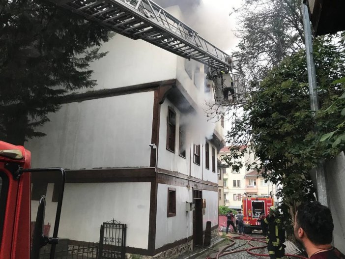 Kastamonu’da Tarihi Konakta Yangın Çıktı