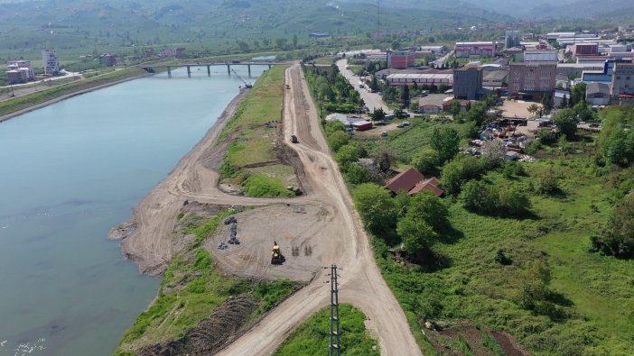 Dsi’nin Melet Irmağı’ndaki Islah Çalışmaları Sürüyor