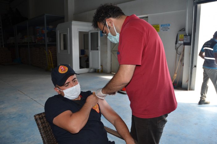 Suluova Belediyesi Personeli Korona Virüs Aşısı Oldu
