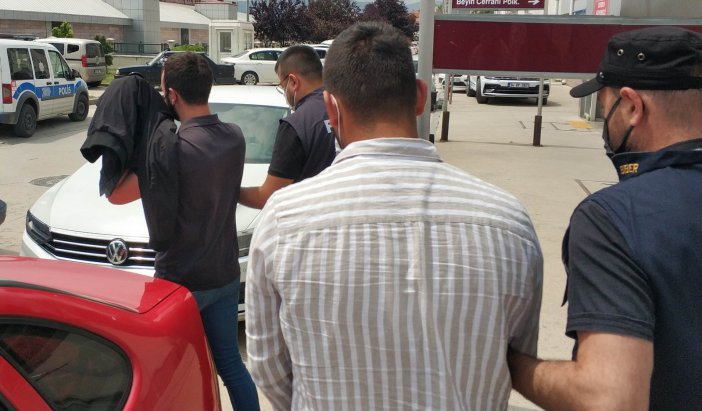 Yaşa Dışı Bahse Aracılık İddiasına 2 Gözaltı