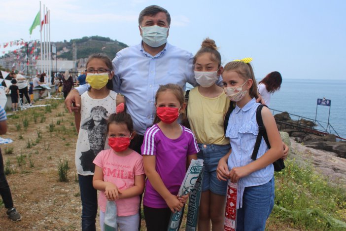 Giresun Belediyesi Çocuklar İçin Uçurtma Şenliği Düzenledi