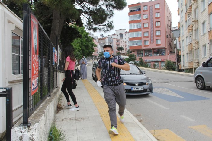 Kimliğini Unutunca Maraton Koştu