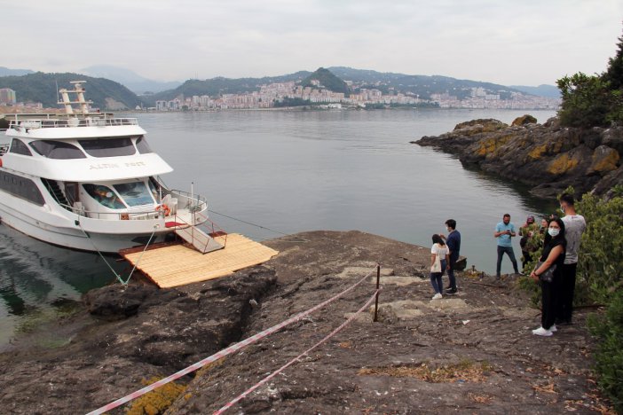 Karadeniz’in Yaşanılabilir Tek Adası Ziyaretçilerini Ağırlamaya Yeniden Başladı