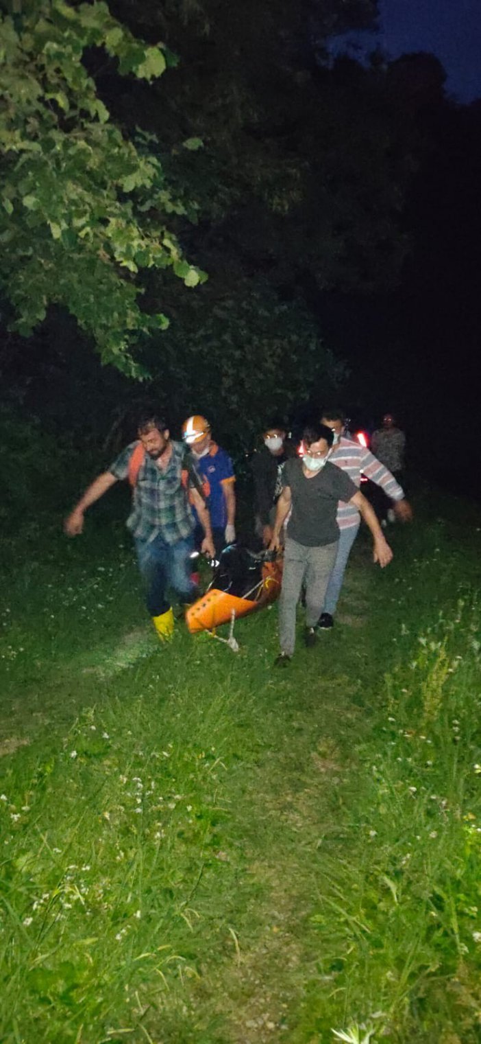 Şelaleden Düşen Afganlı Genç Hayatını Kaybetti