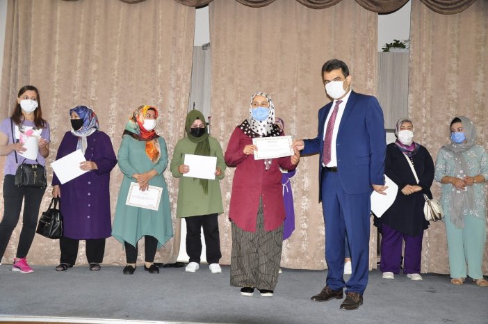 Okullarda İşkur Kapsamında Çalışanlara Teşekkür Belgesi