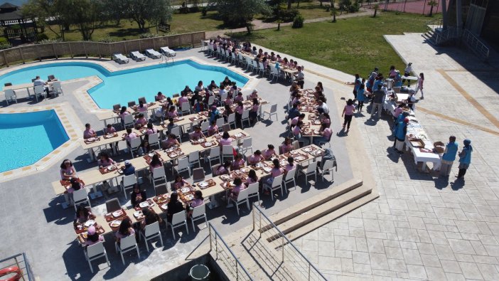 Türkiye’nin Dört Bir Yanından Gelen Gençlere Beş Yıldızlı Otel Gibi Kamp