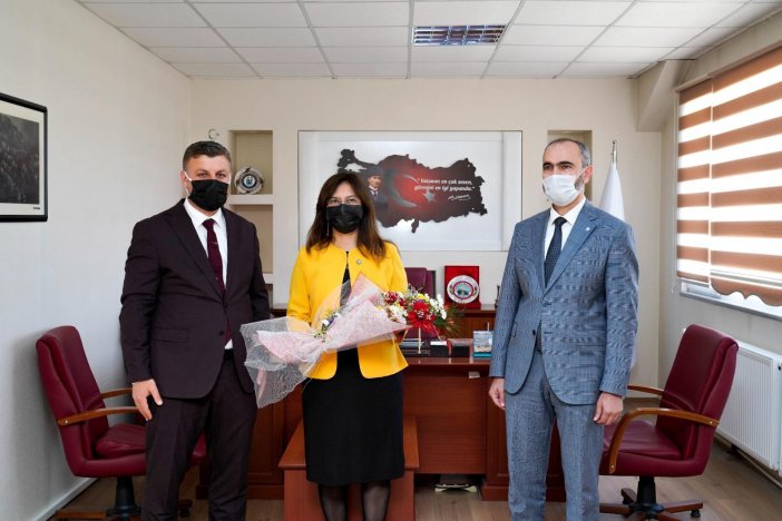 Teknik Bilimler Meslek Yüksekokulu Müdürlüğünde Devir Teslim Töreni Gerçekleşti