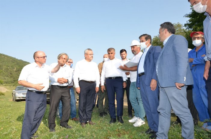 Vali Gürel Ve Milletvekilleri Yer Altı Baraj İnşaatında İncelemeler Yaptı