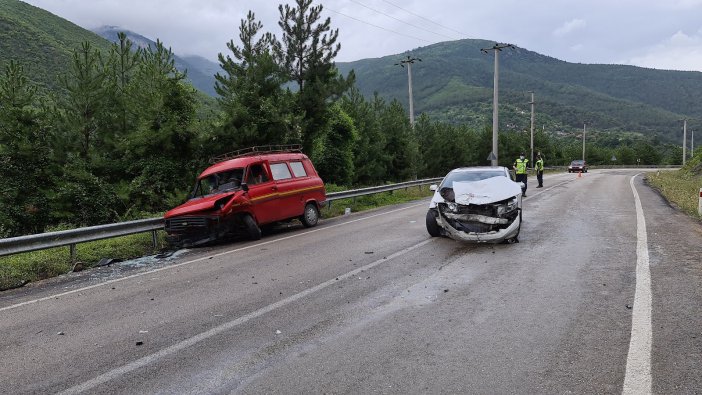 Karabük’te 4 Ayrı Trafik Kazası: 2’si Çocuk Biri Ağır 8 Yaralı