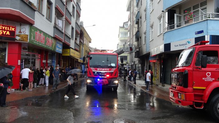 Kuru Temizleme Dükkanı Alevlere Teslim Oldu