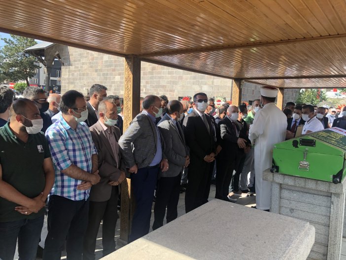 Türsab Kuzeydoğu Anadolu Btk Başkanı Kürşat Özeken Son Yolculuğuna Uğurlandı