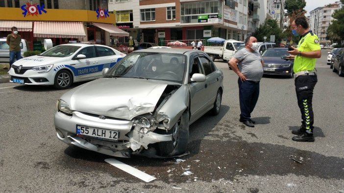 Samsun’da Kavşakta İki Araç Çarpıştı: 1 Yaralı