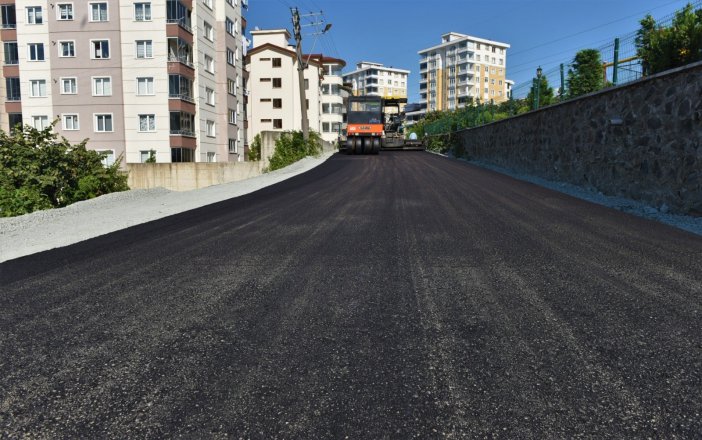 Altınordu’da Bir Ayda 13 Sokak Asfaltlandı