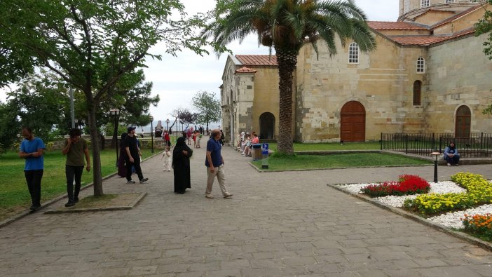 Trabzon’daki Ayasofya Camii’nde Bayramda Ziyaretçi Sayısı Üç Katına Çıktı