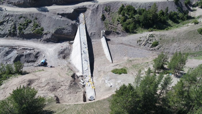 Erzurum Oltu Esenyamaç Göleti’nde Çalışmalar Aralıksız Devam Ediyor