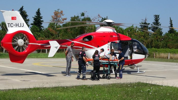 Beyin Kanaması Geçiren Yaşlı Adam Ambulans Helikopterle Hastaneye Yetiştirildi